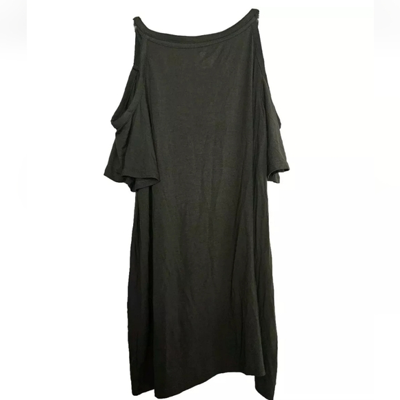 A.n.a A New Approach Womans Cold Shoulder Top Green Nwot Size Medium - Picture 4 of 4